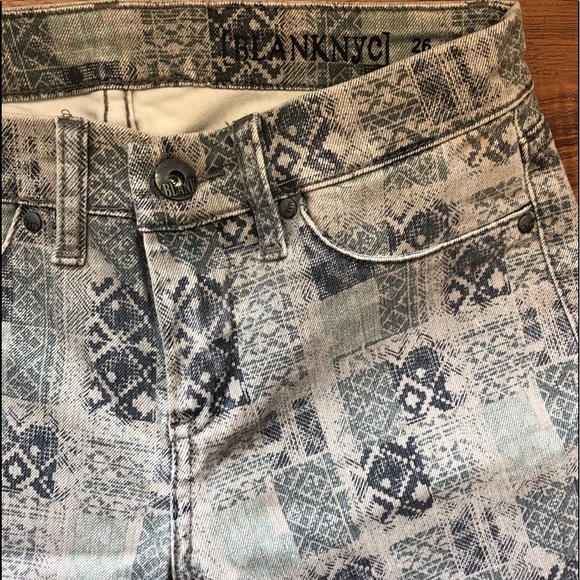Blank NYC - skinny jeans, new condition. - Picture 2 of 6